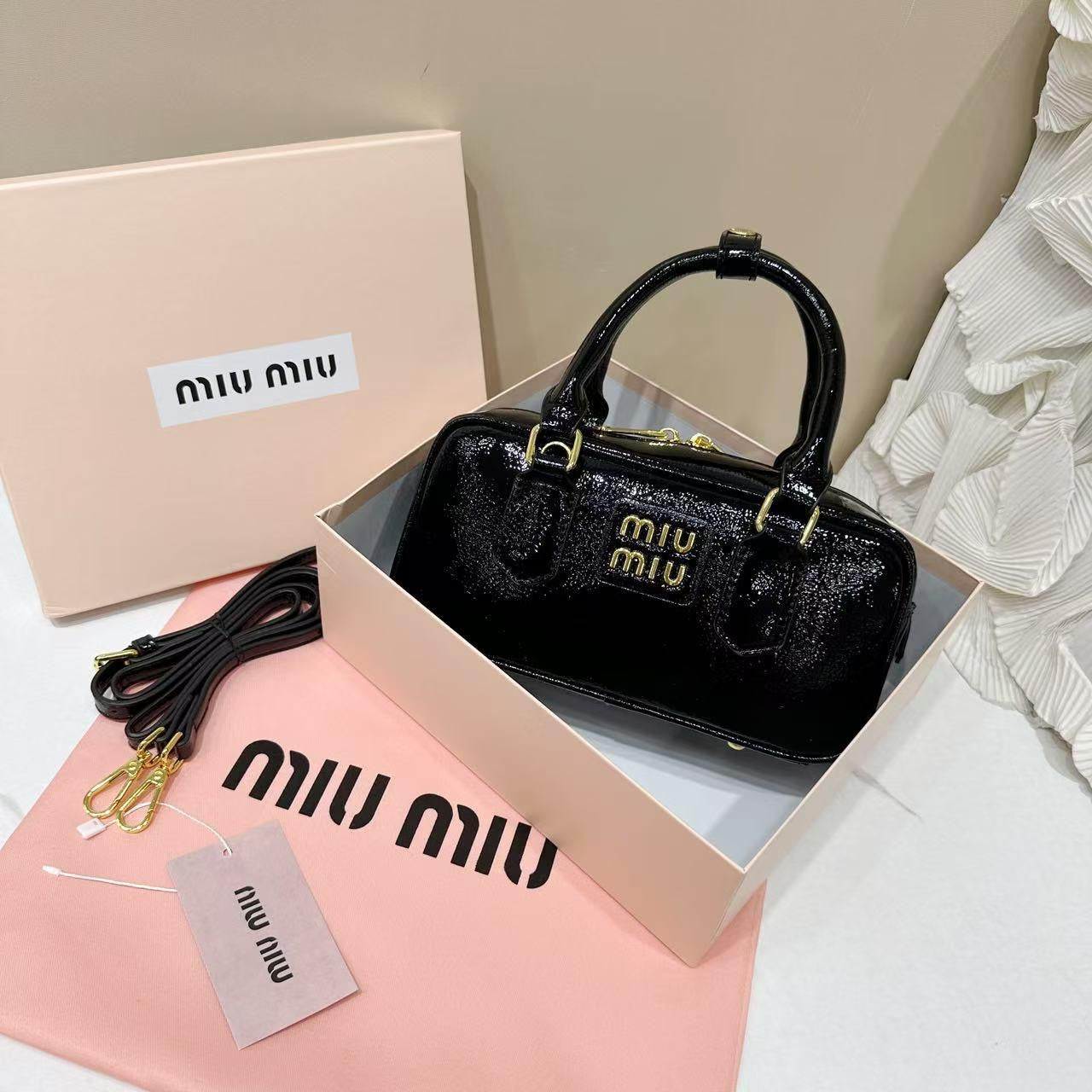 Miu Miu Ladies Bag Black