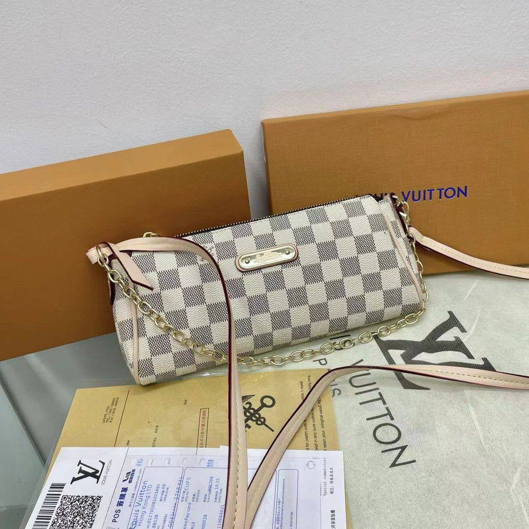 Louis Vuitton Ladies Purse (White monogram)