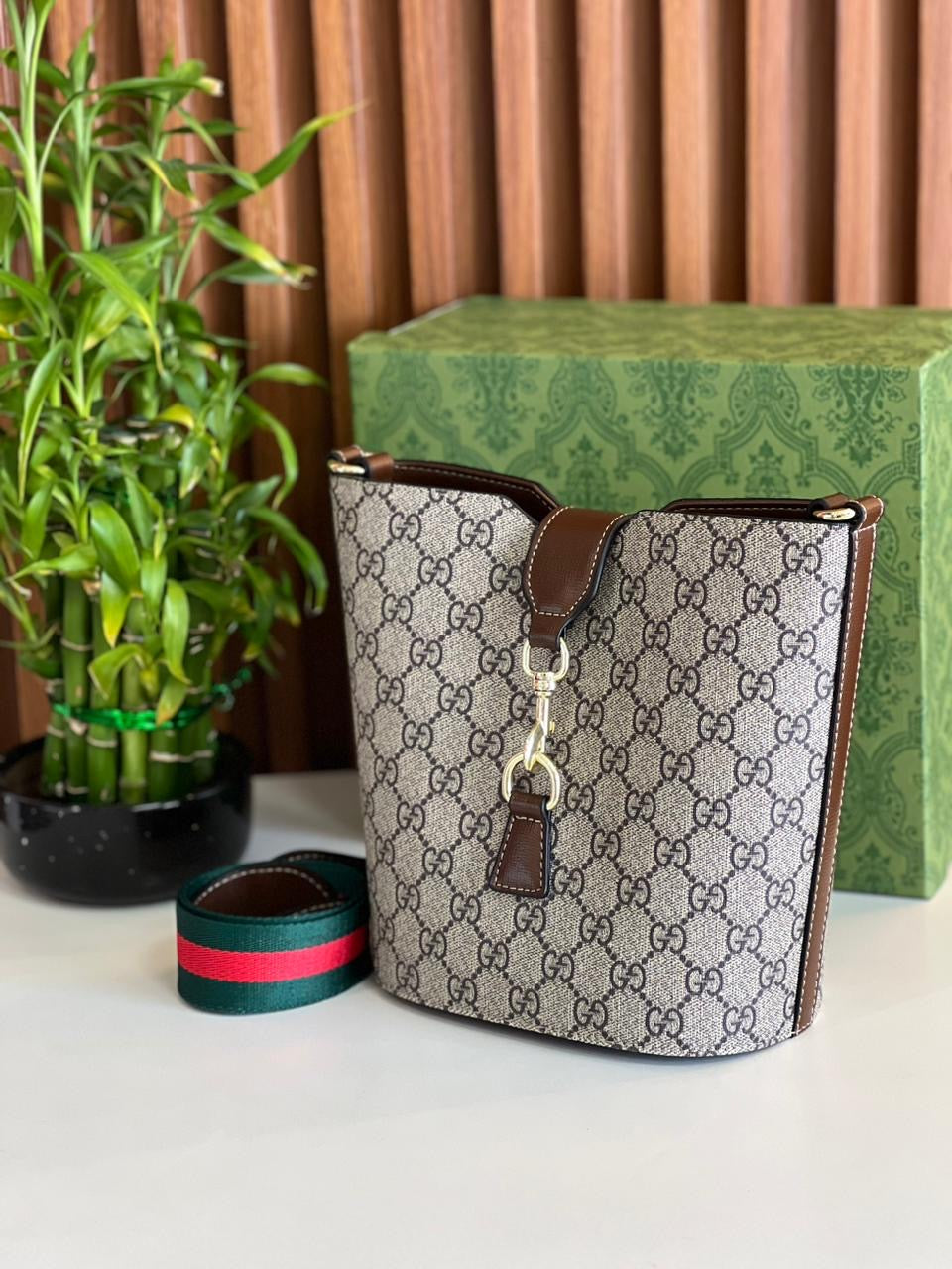Gucci Ladies Bag (Monogram)